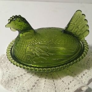 Vintage Indiana Glass Olive Hen On Nest Dish 7 Inches Long. Excellent Condition